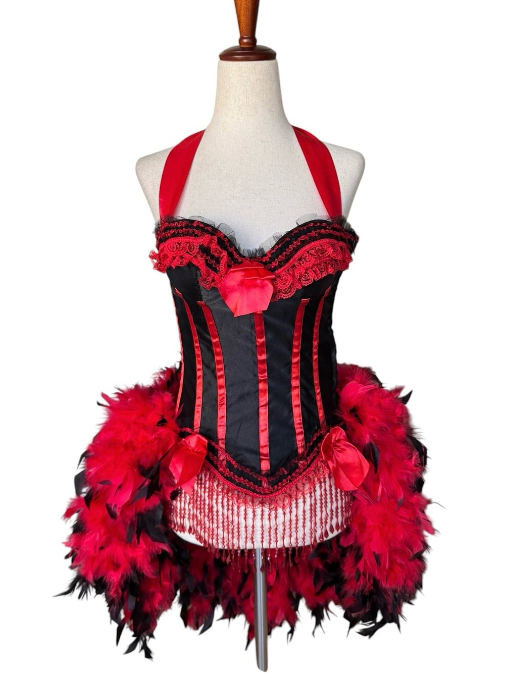 Fantasy Masquerades Red Black Victorian Lace Burlesque Showgirl Costume Feathers